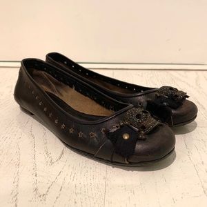 Pedro Garcia Distressed Black Skull Flats